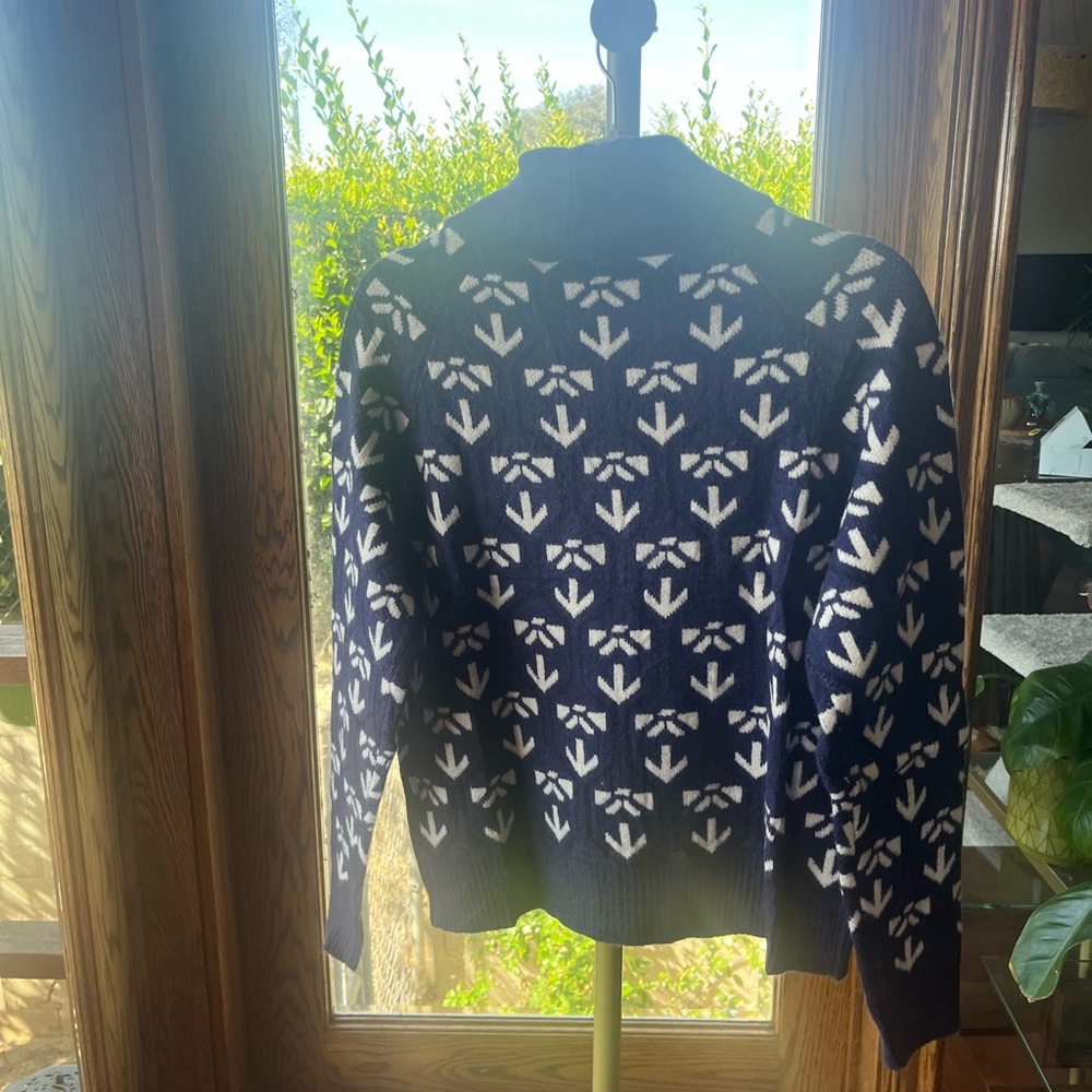 Anthropologie Inspired Navy Blue and White Knit Cardigan Size Medium (fits 8-10) - Picture 4 of 10